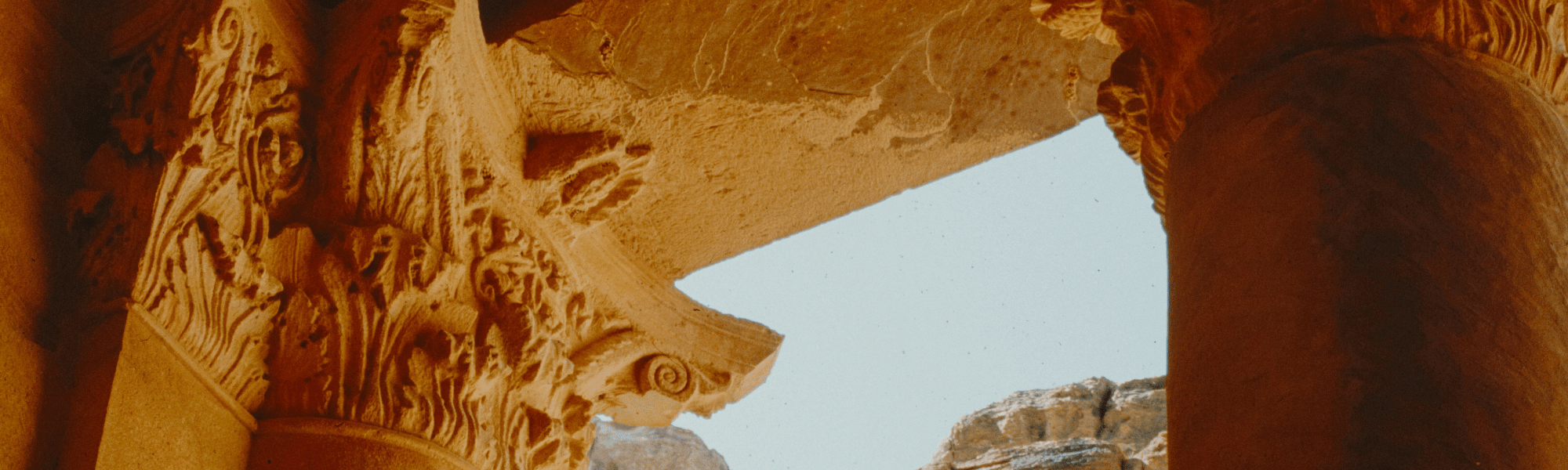 Caxton-NEWWEB-HERO (3)