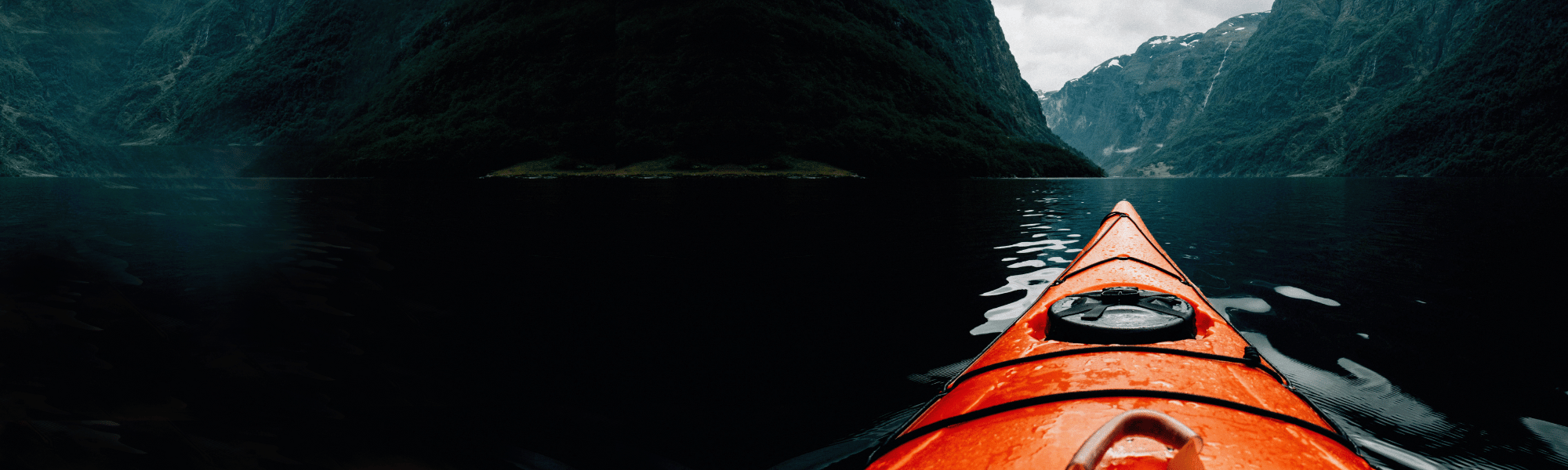 Caxton-WEB-HERO-Most-Trusted-Travel-Money-Card-Left-Vista