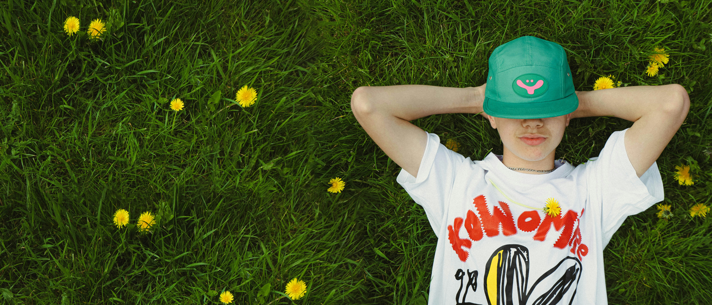 nimbl_brand_boy_green_grass_Horizontal_WEB