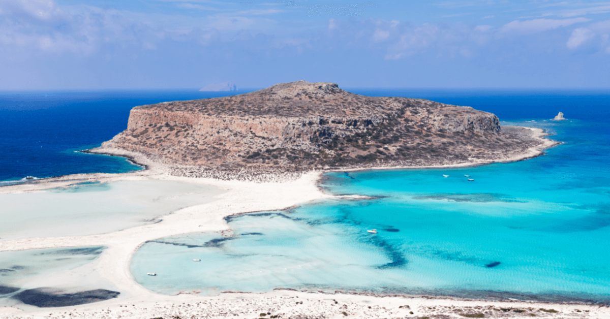caxton-payments-staff-picks-favourite-easter-destinations-for-family-friendly-holidays (1).png
