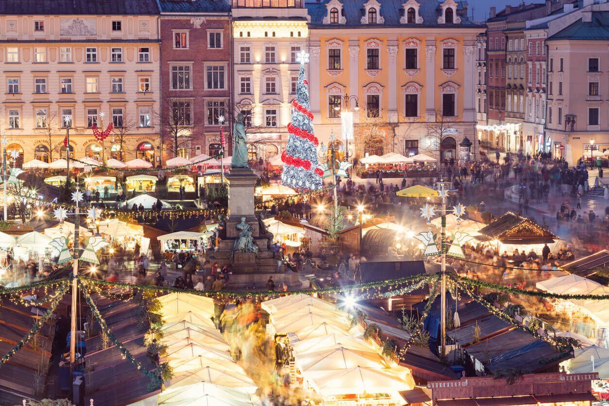 caxton-travel-smarter-blog-best-christmas-markets-in-europe-2022 (4).jpg